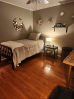 Sharon1.jpg (578 KB)